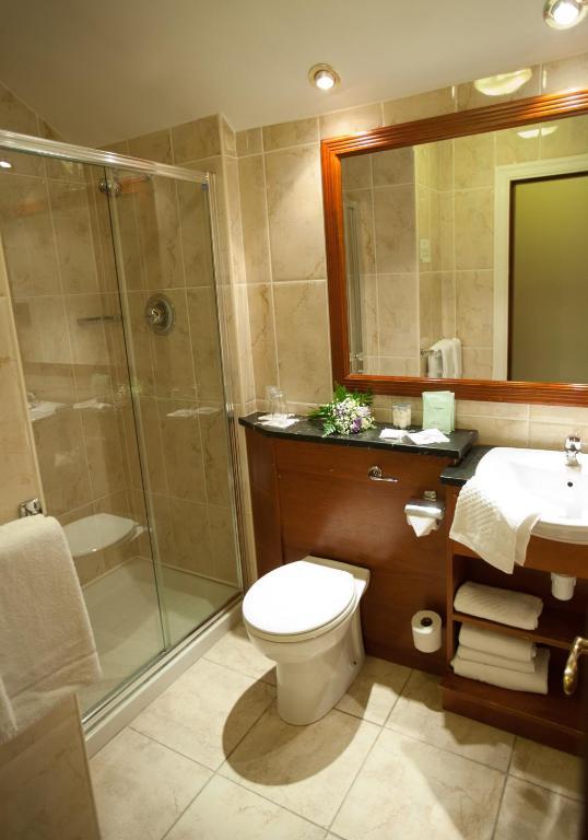 Westenra Arms Hotel Monaghan Buitenkant foto