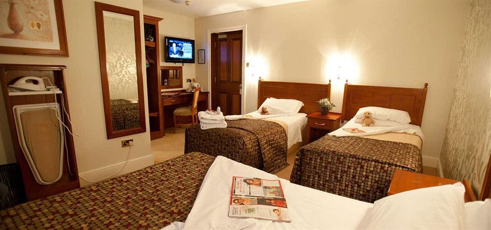 Westenra Arms Hotel Monaghan Buitenkant foto