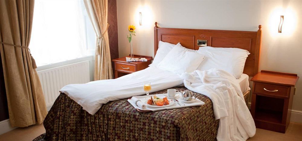 Westenra Arms Hotel Monaghan Buitenkant foto