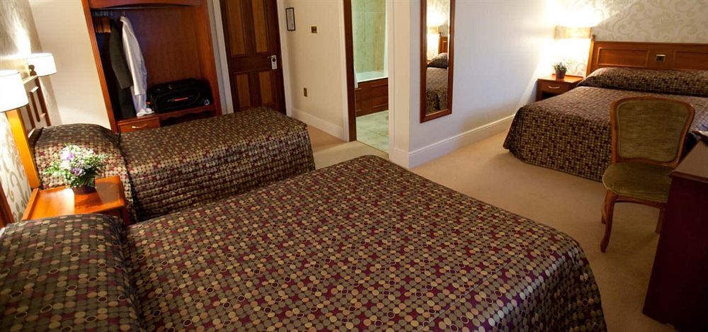 Westenra Arms Hotel Monaghan Buitenkant foto